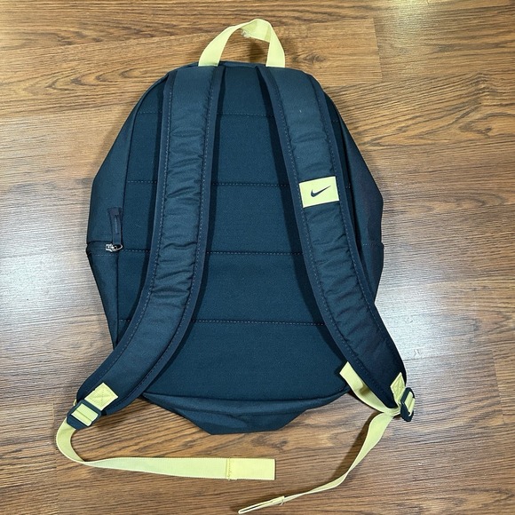 nike auralux backpack ss17 Nike Aura 24l Backpack